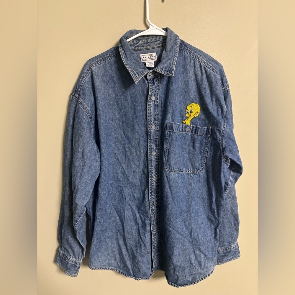 Vintage Arizona Jeans Button Up Denim Shirt Mens Size Large Embroidered Tweety